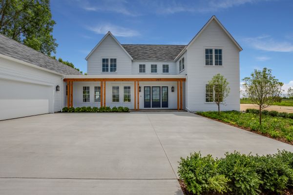 Concrete Driveway Service in Lake Stevens
