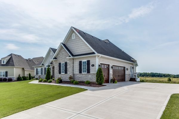 Driveway Concrete Installation in Lake Stevens