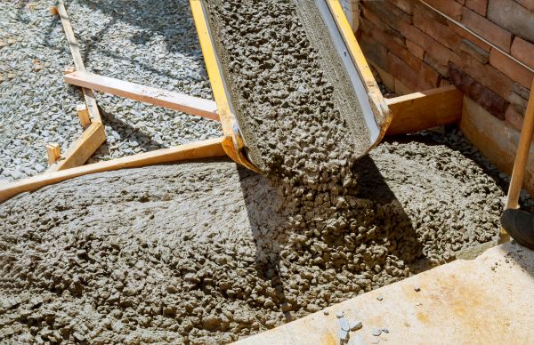 Cement Walkway Pouring in Lake Stevens